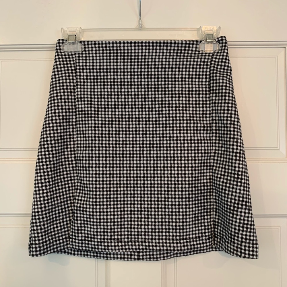brandy melville cara skirt